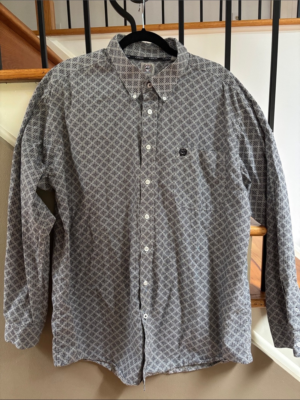 Cinch Men's Gray Geometric Button-Down Shirt